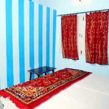 Elvis Guest House Waranasi Zewnętrze zdjęcie